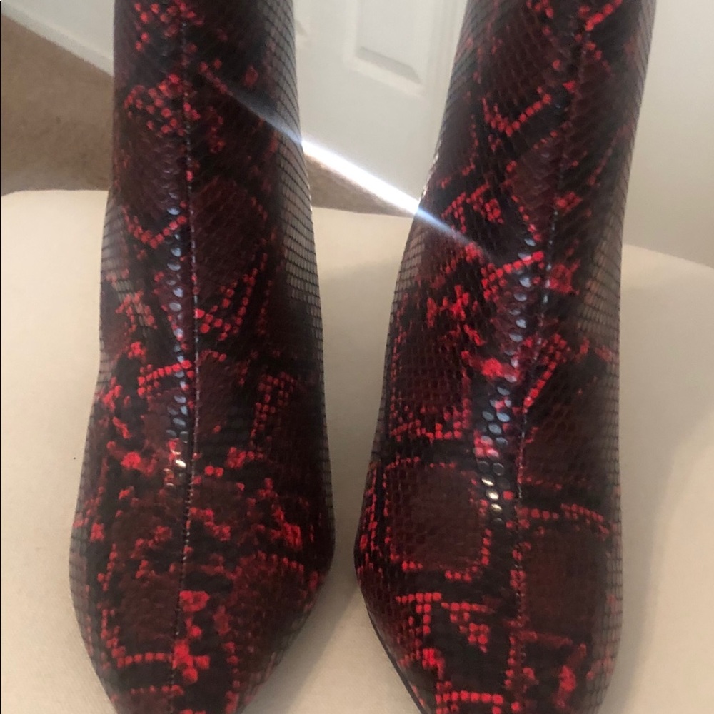 Black & Red Python Print Booties - Picture 3 of 4